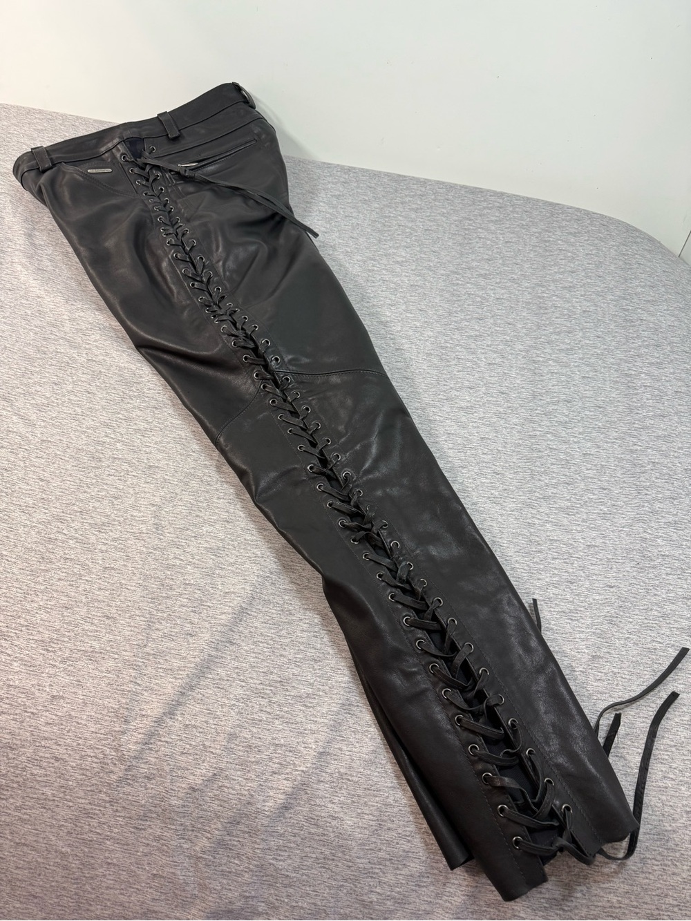 Women’s Harley-Davidson Black Leather Motorcycle Pants SIDE LACE Size 10 Nice